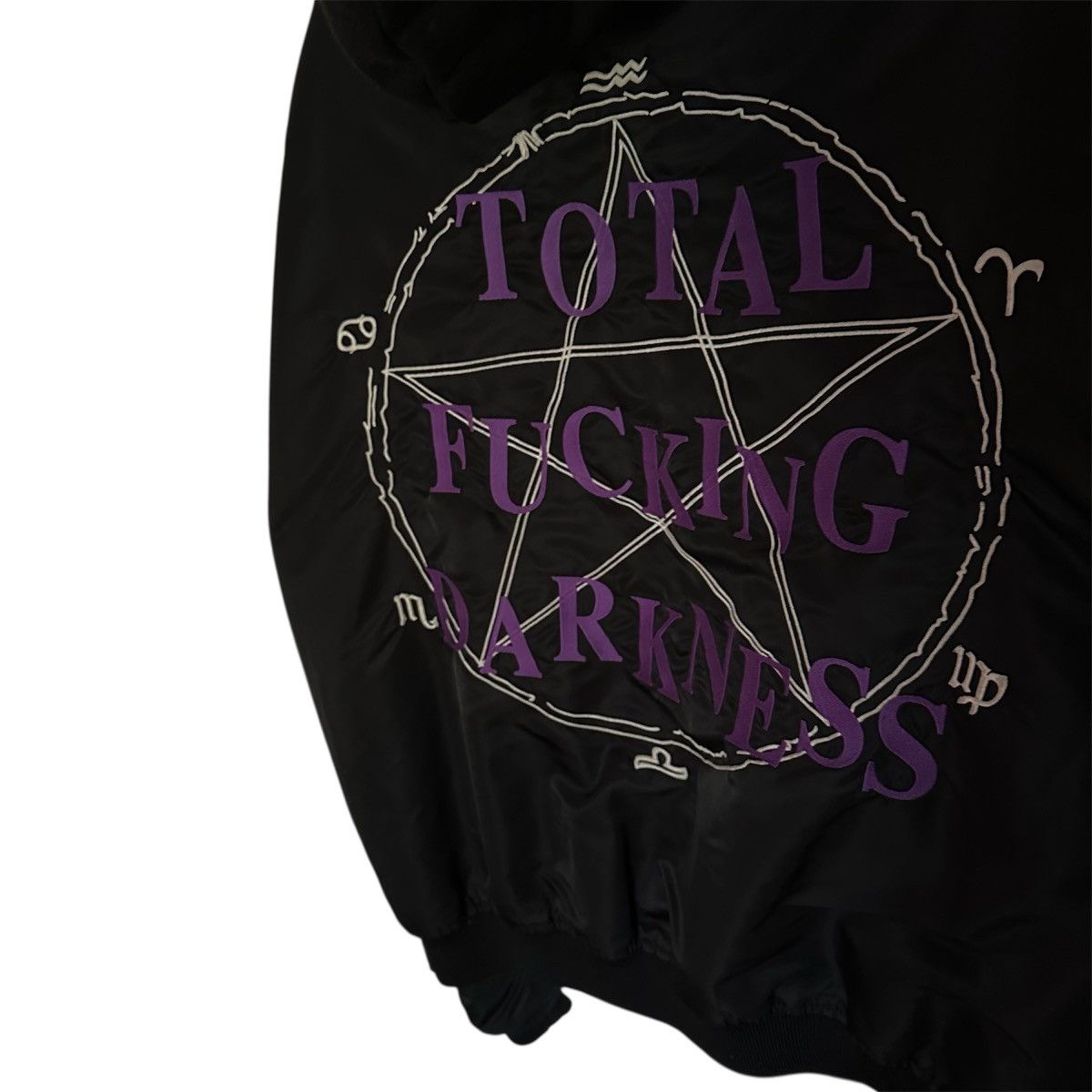 Vetements Vetements TFD Total Fucking Darkness Jacket AW16 Size US XS / EU 42 / 0 - 3 Thumbnail