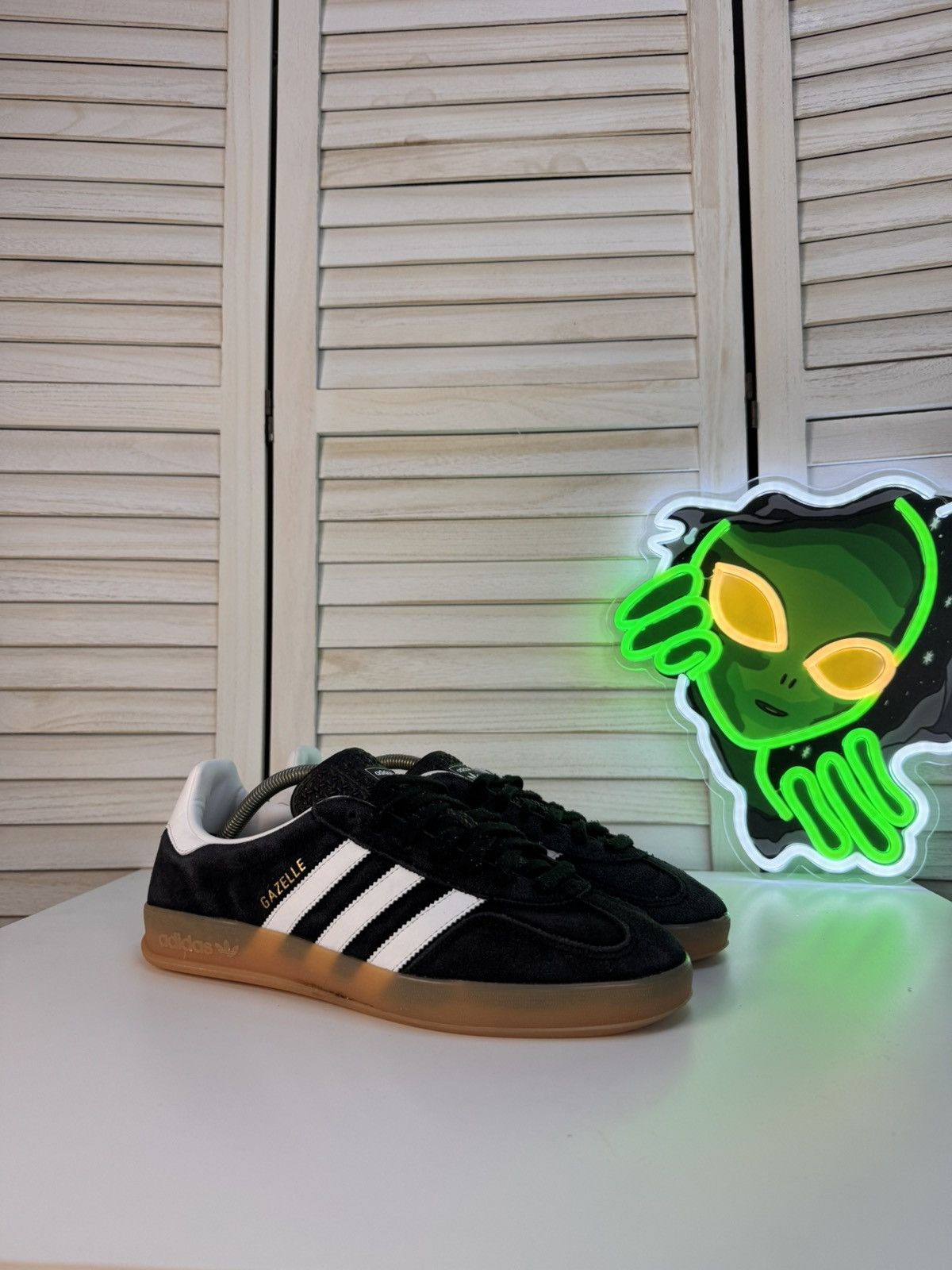 adidas gazelle silver green womens Adidas Tahiti Marine Sneaker  Buy online now!