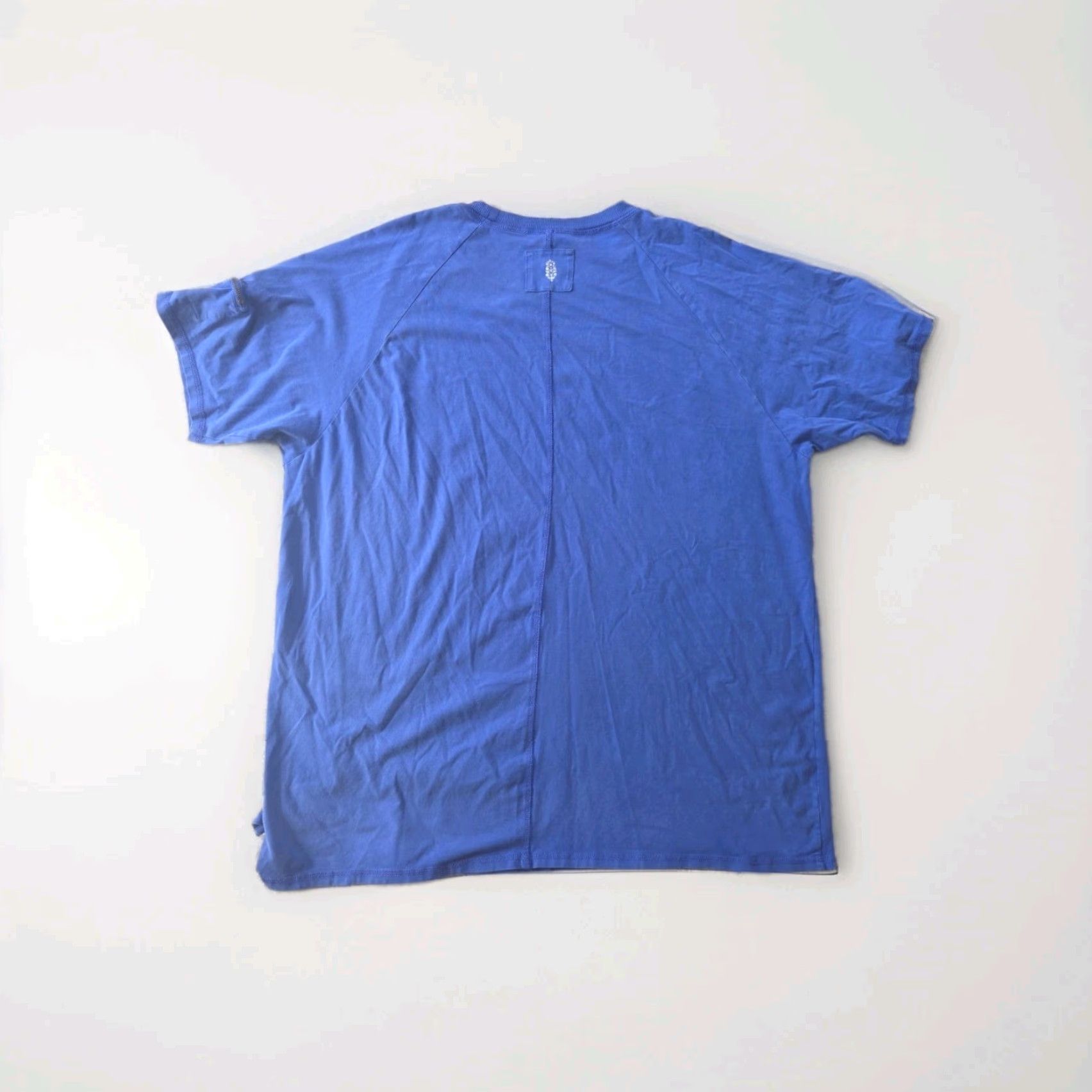 Free People Free People Oversized Blue Hot Shot Women's Tee Shirt Size Small User: Free People Blue Hot Shot Women's Oversized Tee Shirt Size Small Size S / US 4 / IT 40 - 7 Thumbnail