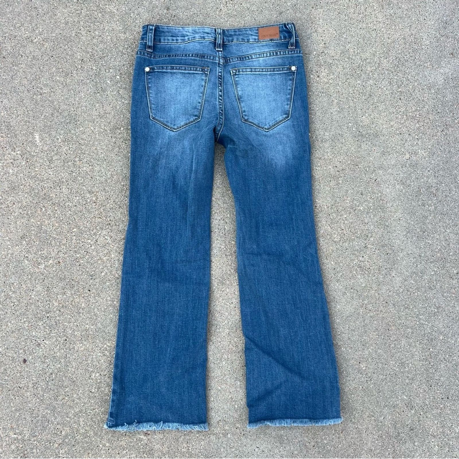 Judy Blue Judy Blue Relaxed Crop Flare Stretch Jeans 3/26 Size 26" / US 2 / IT 38 - 2 Thumbnail