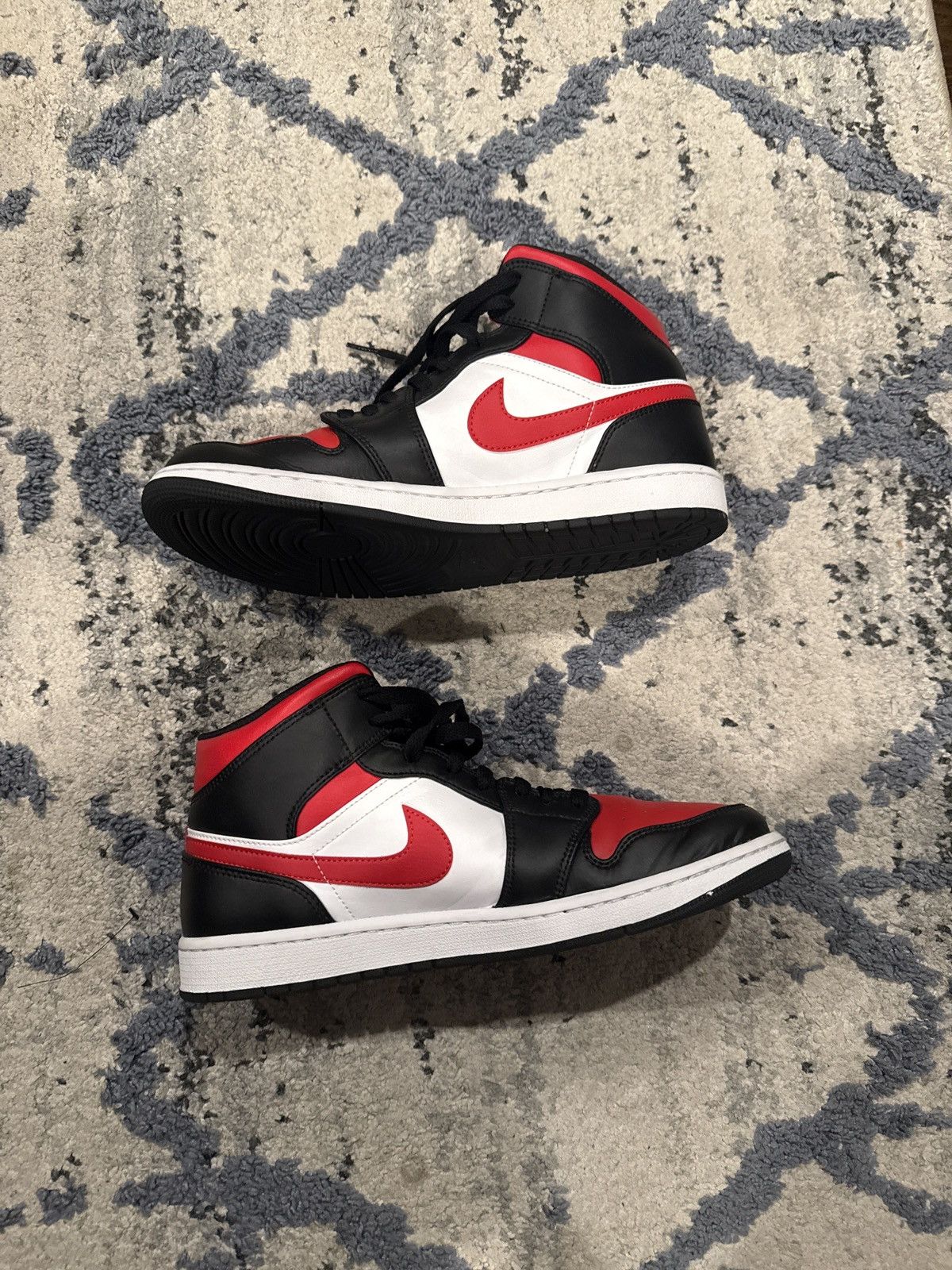Jordan Brand High Top Jordan 1 Size US 11 / EU 44 - 2 Thumbnail