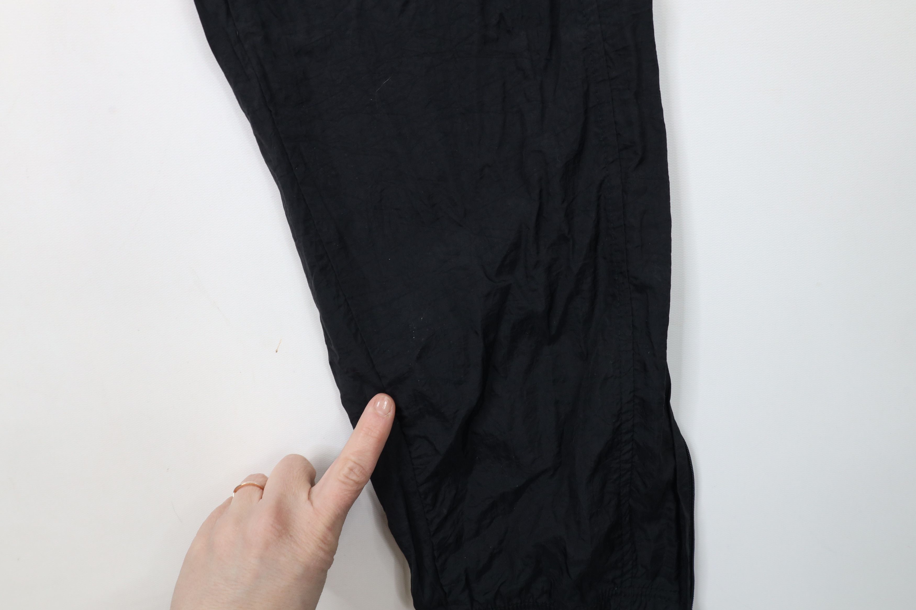 Reebok × Vintage Vintage 90s Reebok Nylon Windbreaker Joggers Pants Black Size US 36 / EU 52 - 6 Thumbnail