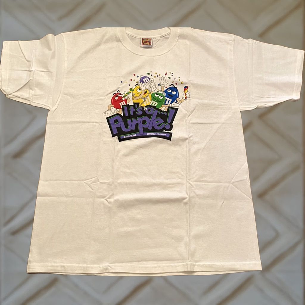 Gildan VINTAGE M&M It’s A Purple T-shirt Planet Mars XL White Gildan T-Shirt Men Short Sleeve Cotton Regular Size XL Limited Edition Funny USA Food Size US XL / EU 56 / 4 - 1 Thumbnail