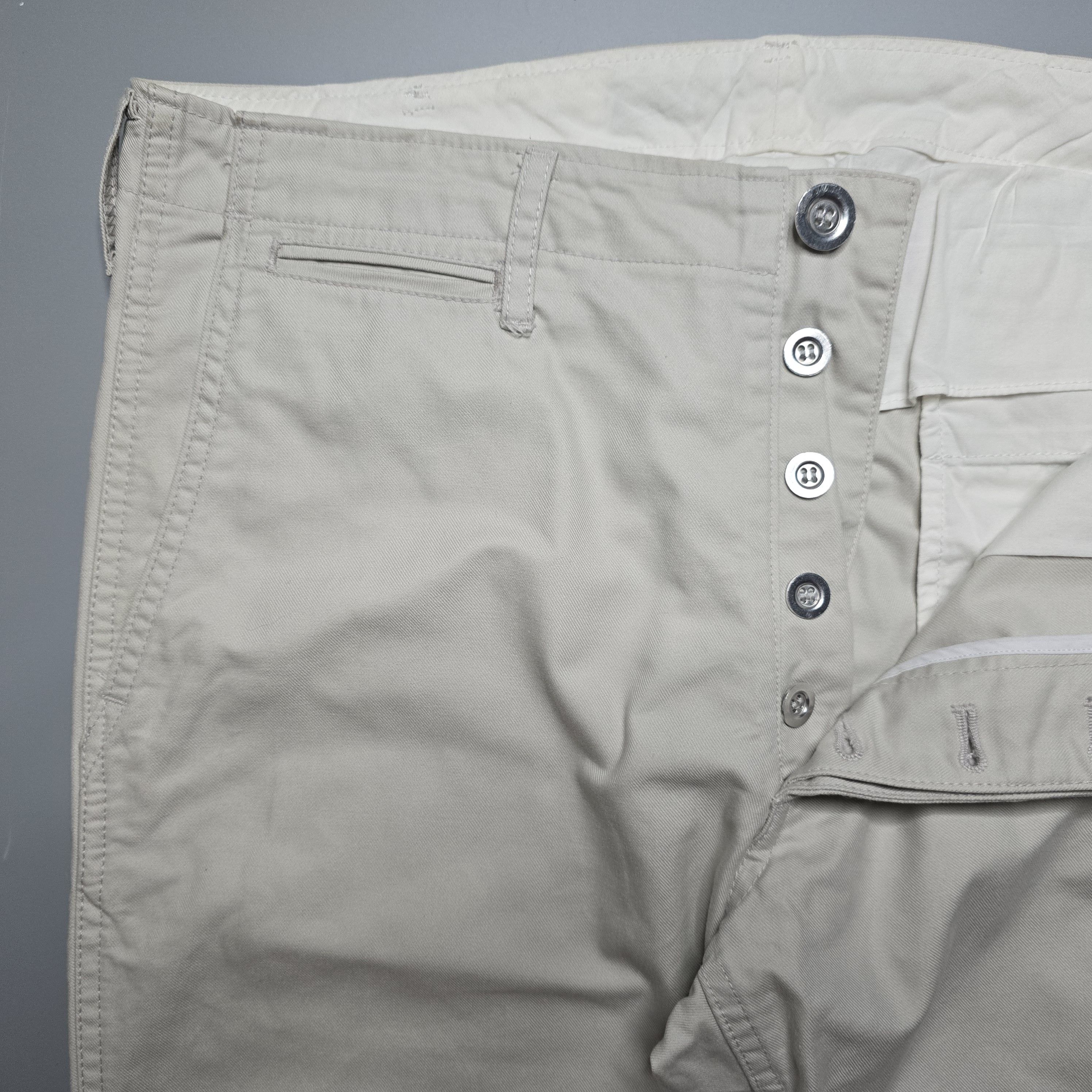 Visvim Visvim - High Water Chino Pants - Cream Size US 30 / EU 46 - 5 Thumbnail