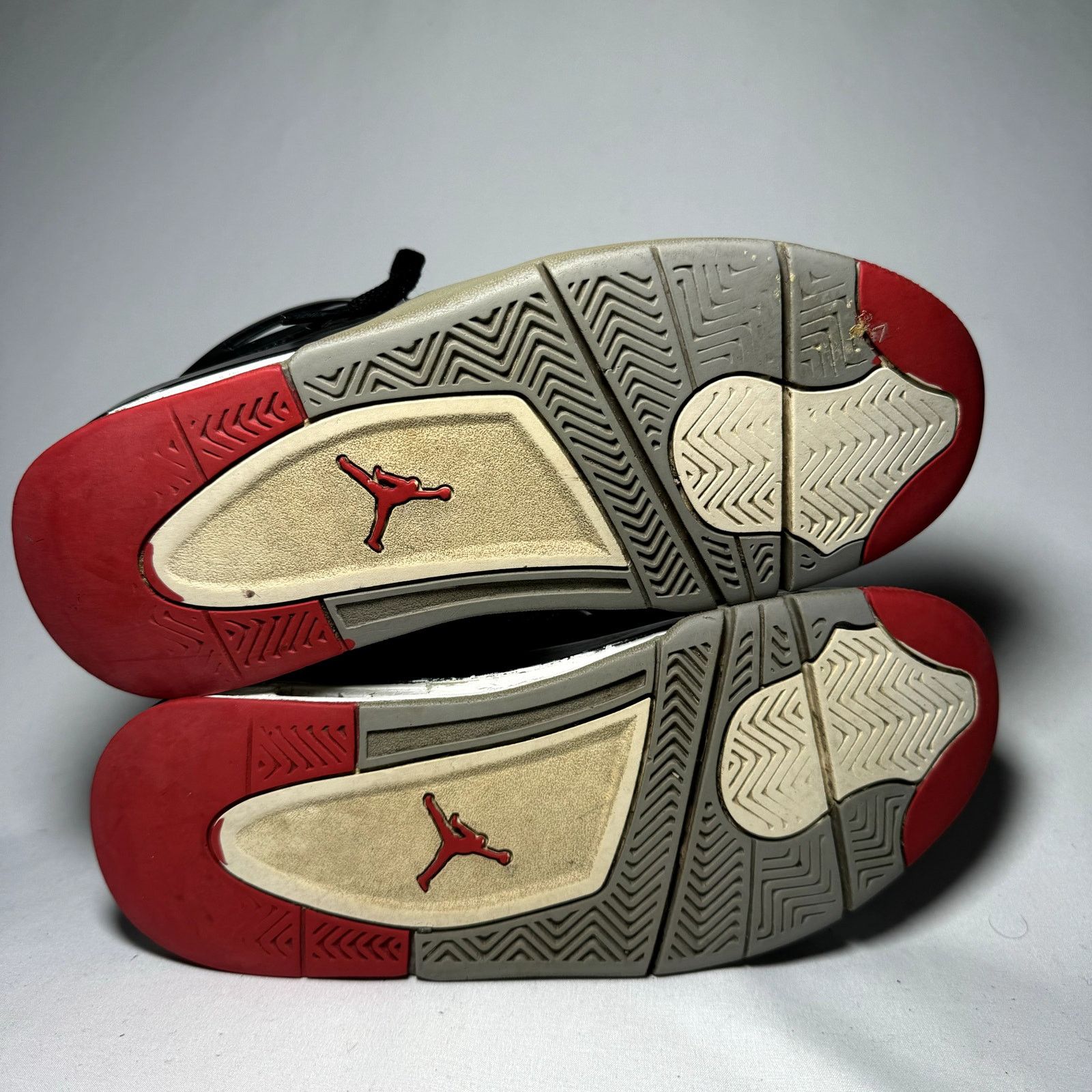 Jordan Brand × Nike Size 6.5 Nike Air Jordan 4 Retro OG GS Bred 2019 Men's Shoes Size US 6.5 / EU 39-40 - 5 Thumbnail