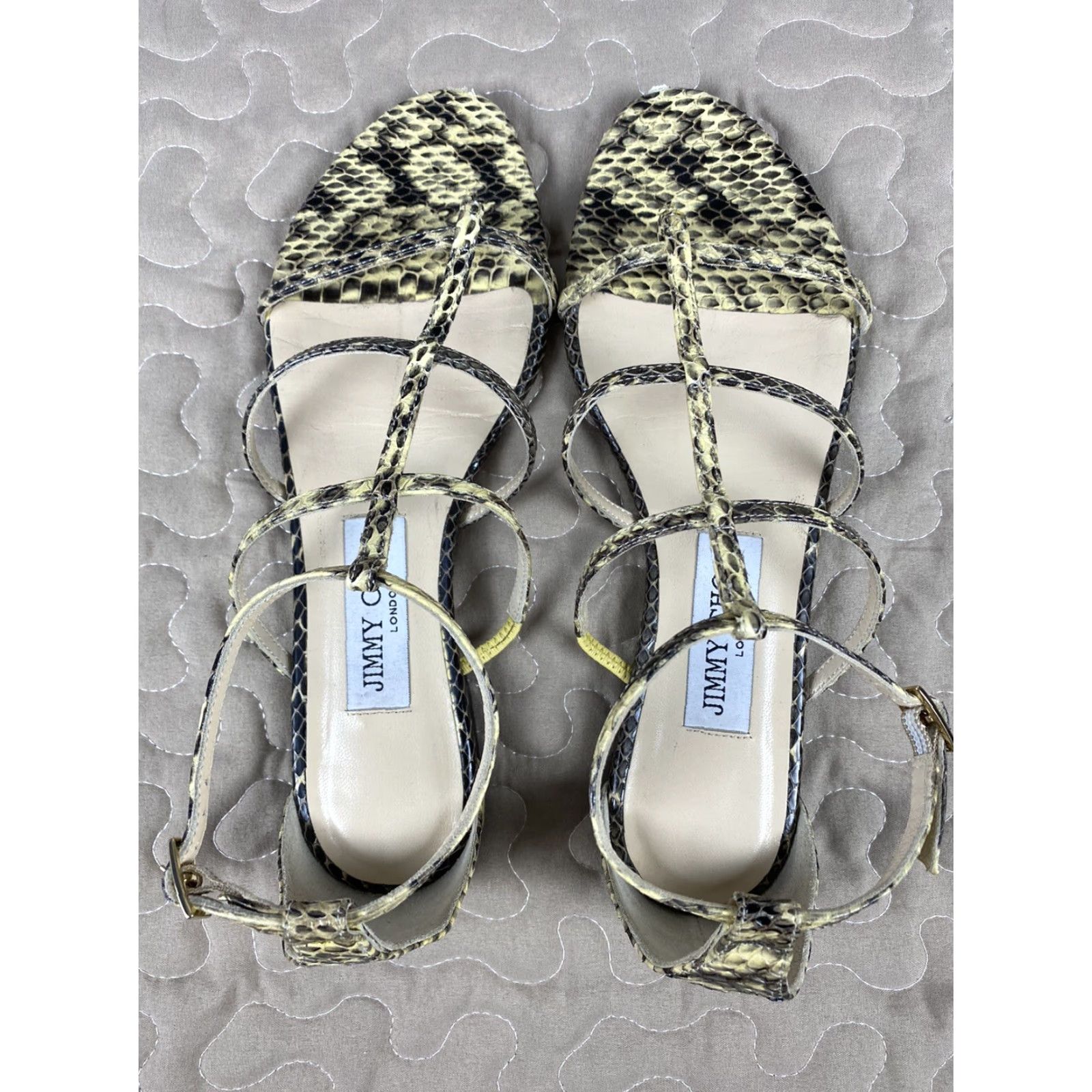 Jimmy Choo VINTAGE Jimmy Choo Snakeskin Elaphe Dory Gladiator Flat Thong Sandals Sz 36 6US EUC Women Gladiator Flat Sandals Snakeskin US 6 Womens Size US 6 / IT 36 - 4 Thumbnail