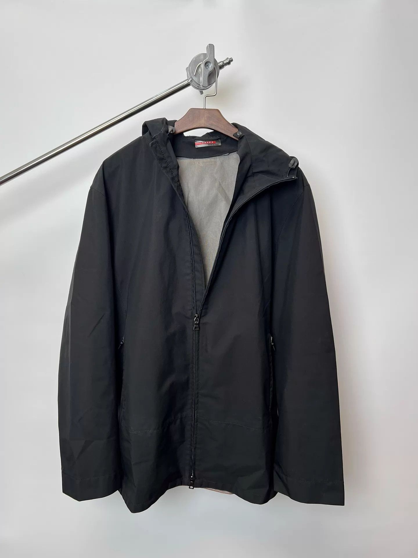 Prada Prada Vintage Sports Red Label GTX Jacket Size 54 Size US L / EU 52-54 / 3 - 4 Thumbnail