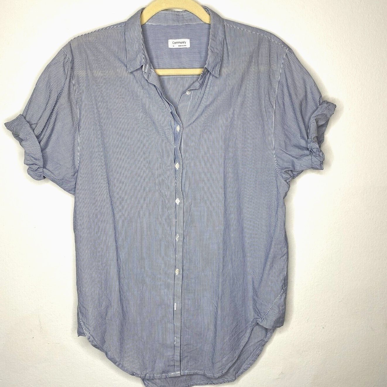 Aritzia Aritzia Community Blue White PinStripe The Jane Button Shirt Size XS / US 0-2 / IT 36-38 - 1 Thumbnail