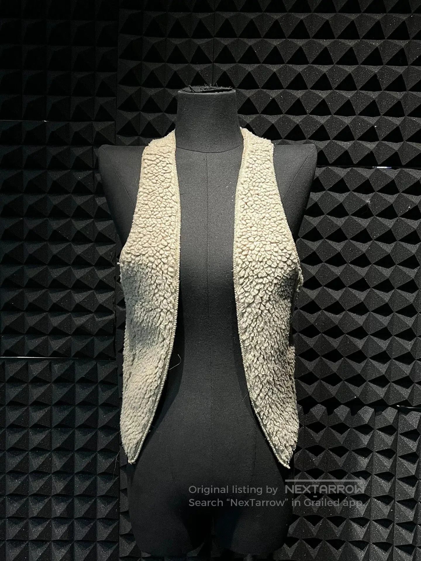 Le Grande Bleu (L.G.B.) military green lamb fleece vest. Size M / US 6-8 / IT 42-44 - 2 Thumbnail