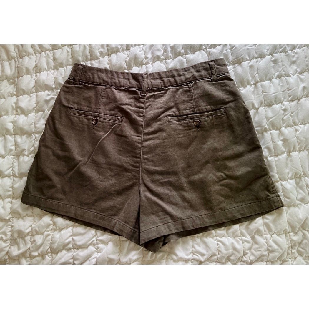 Free People Free People Army Olive Green Billie Chino Shorts sz 10 Size 32" / US 10 / IT 46 - 1 Thumbnail