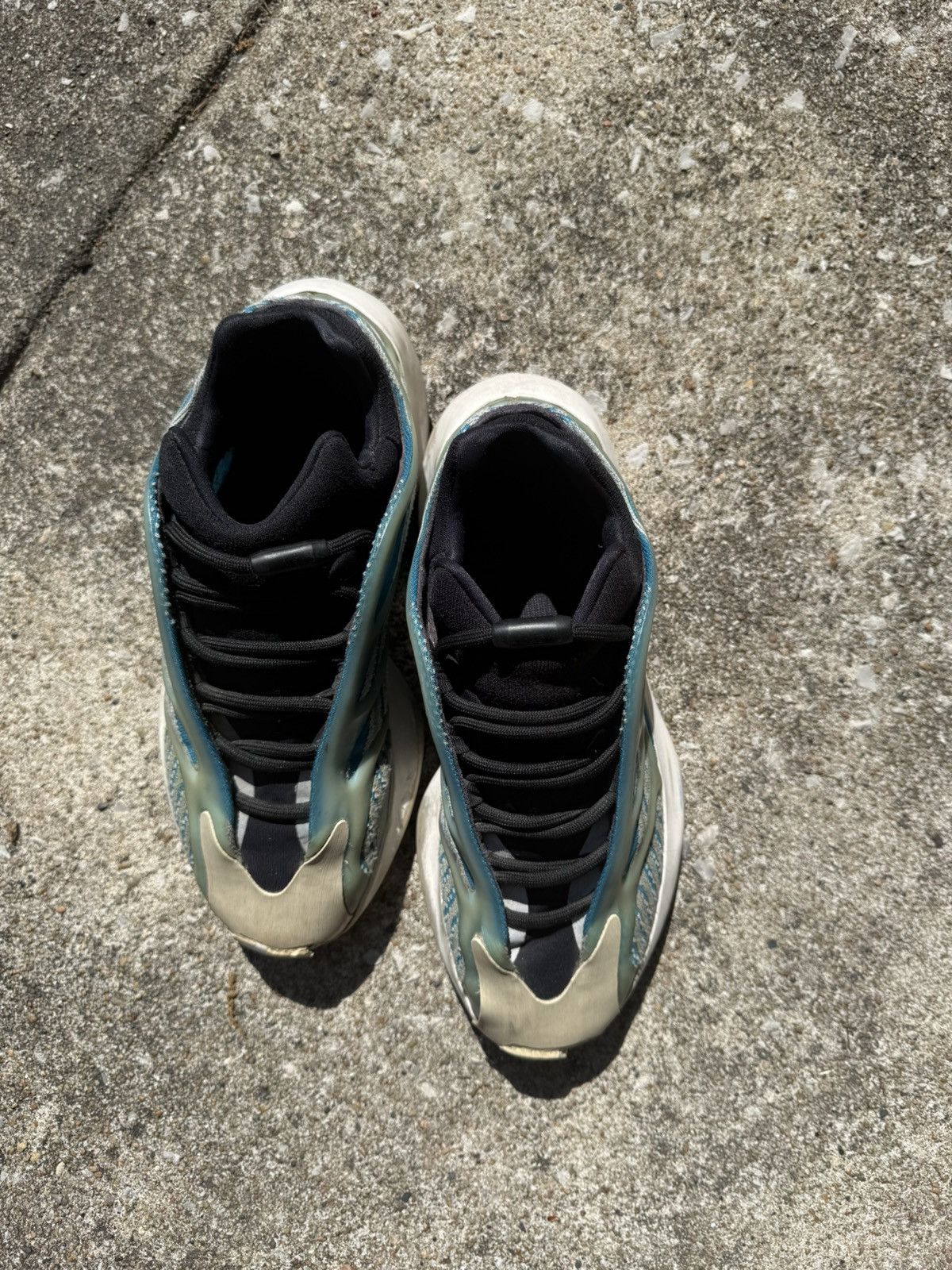 Yeezy Adidas Yeezy Distressed 700 V3 'Arzareth' Size US 7 / EU 40 - 6 Thumbnail