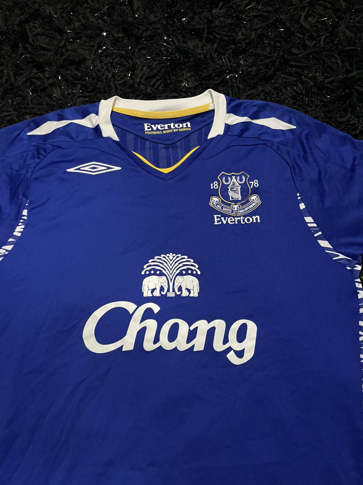 Umbro Everton home player issue Mikel Arteta Jersey Umbro sz 38 Size US M / EU 48-50 / 2 - 3 Thumbnail