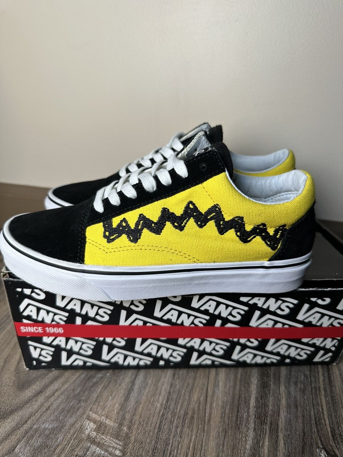 Vans × Vintage Rare VANS Old Skool x Peanuts Charlie Brown Size US 5 / EU 37 - 5 Thumbnail