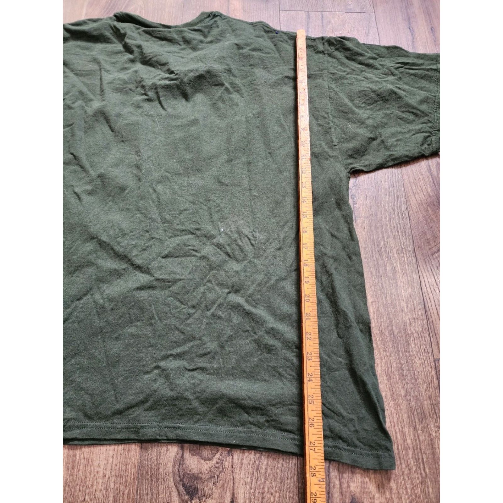 Vintage VINTAGE Dr. Seuss Grinch T-Shirt 2001 Mens 2XL Green Christmas Short Sleeve Crew Neck Cotton Shirt Mens Big Face Neon Christmas T Shirt Size US XXL / EU 58 / 5 - 2 Thumbnail