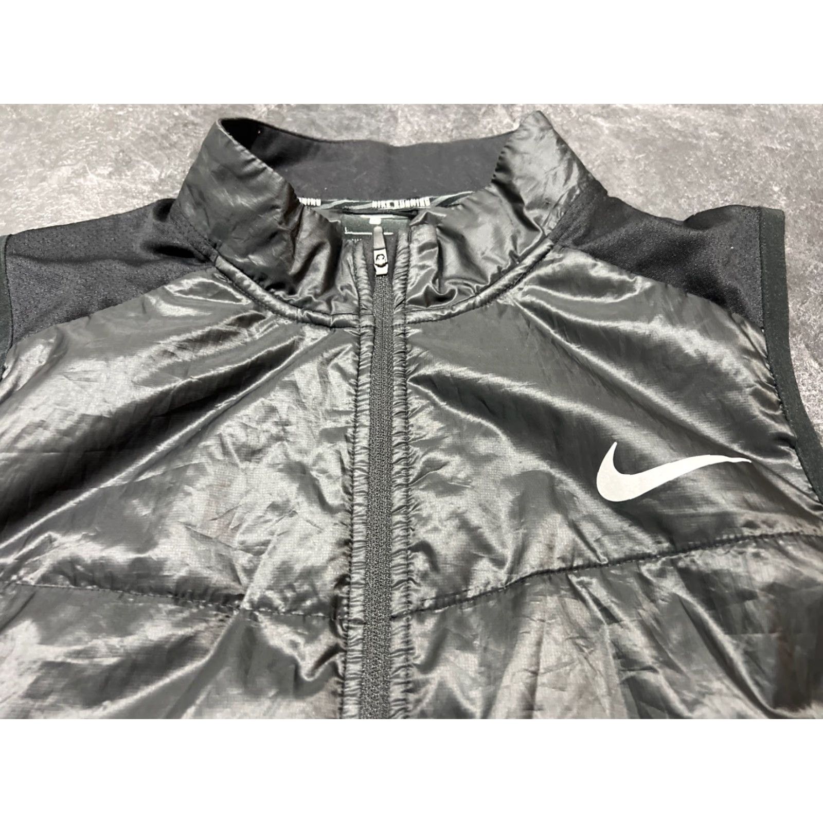 Nike Nike Running Vest Women L Black Sleeveless Lightweight Moisture Wicking Pockets Quick Dry Water Resistant Activewear Womens Size L / US 10 / IT 46 - 4 Thumbnail