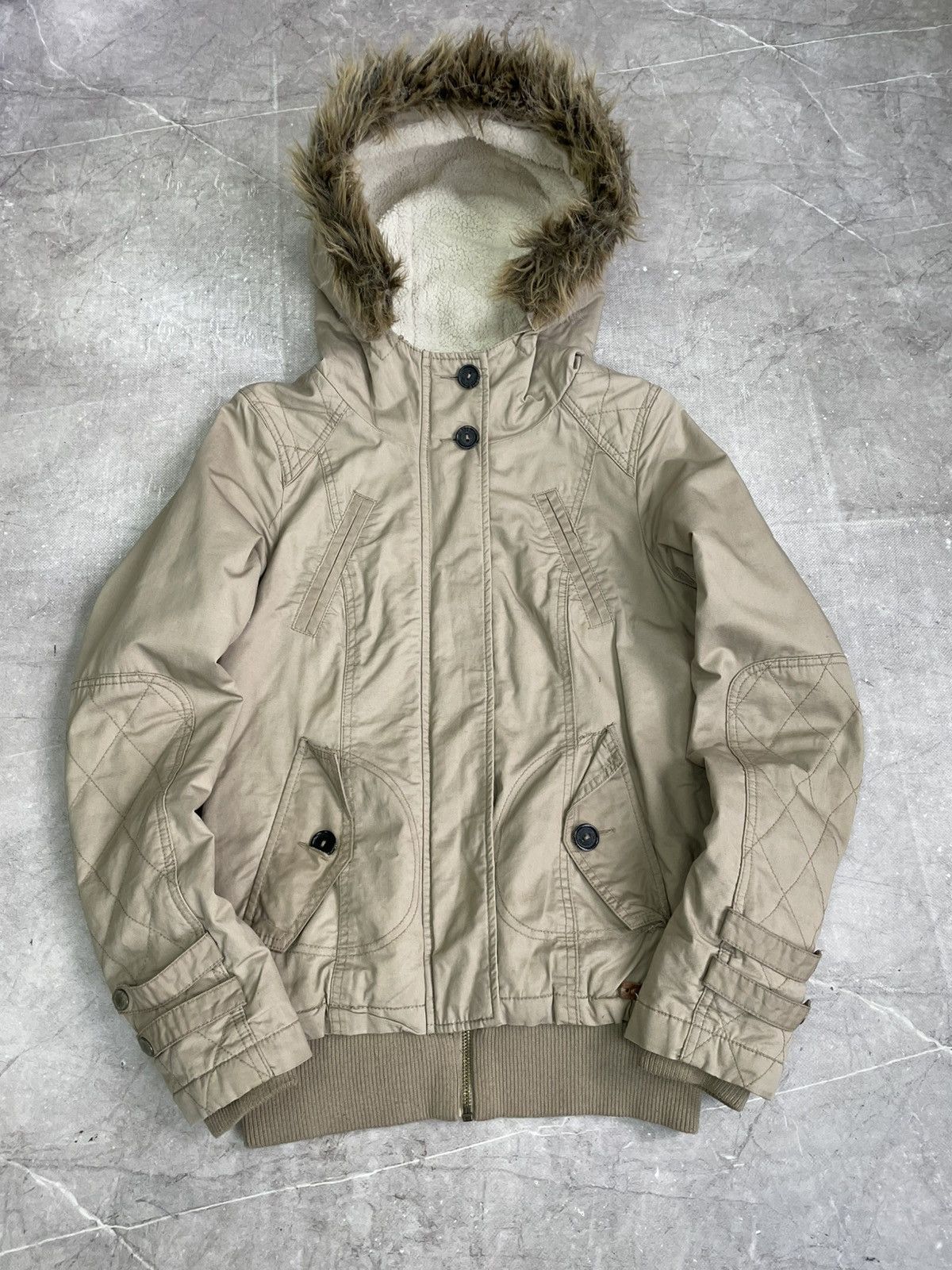 Le Grande Bleu (L.G.B.) Military style Multipocket if six was nine style fur jacket Size US S / EU 44-46 / 1 - 1 Thumbnail