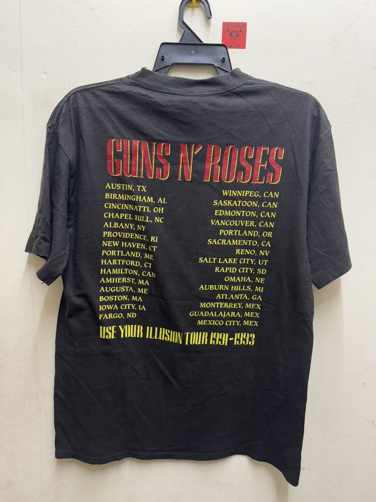 Band Tees Vintage Gun And Roses Size US L / EU 52-54 / 3 - 4 Thumbnail