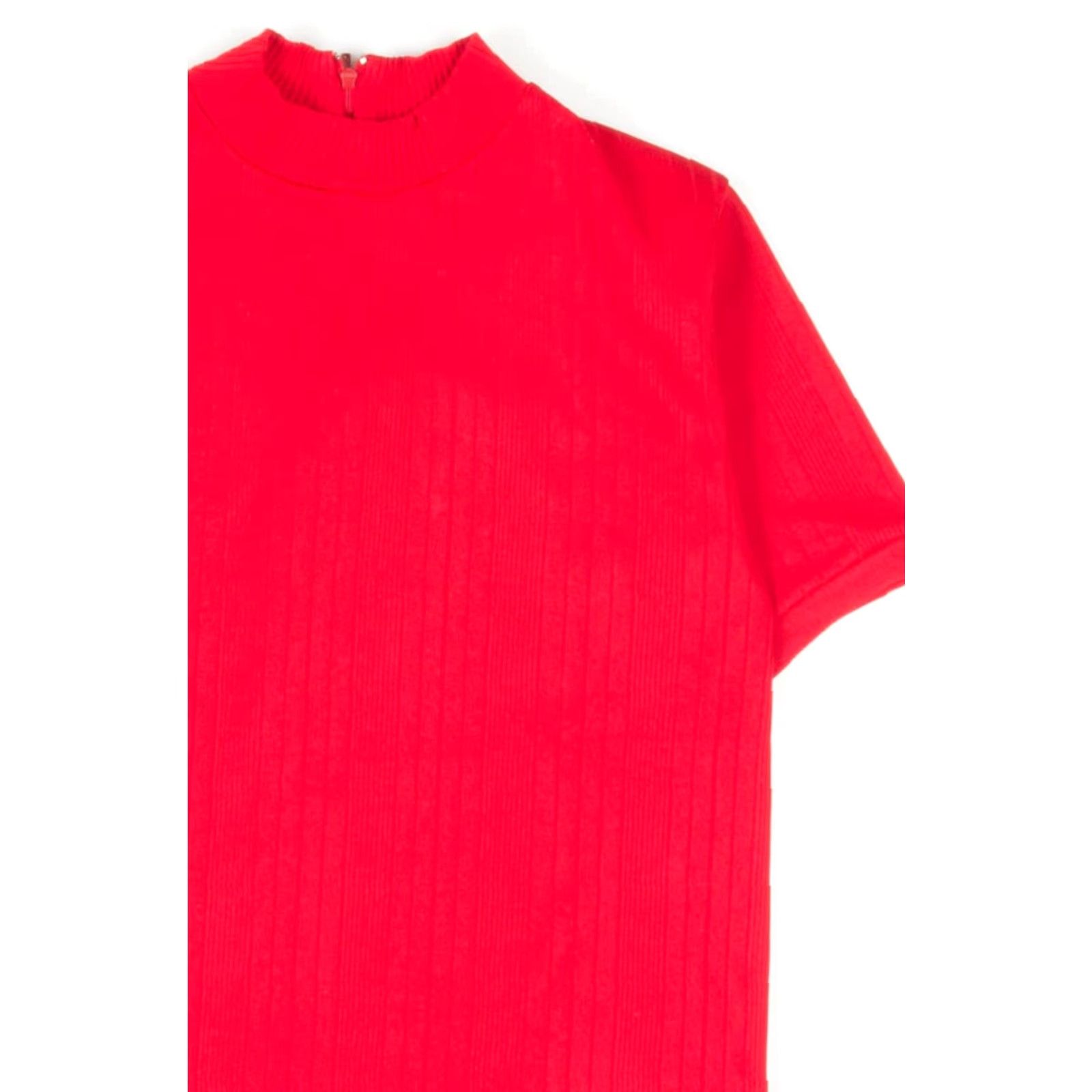 Vintage VINTAGE Red Ribbed Sleeveless Mock Neck Top Small Women's Retro Chic Shirt Women’s Small red ribbed sleeveless mock neck top Size S / US 4 / IT 40 - 2 Thumbnail