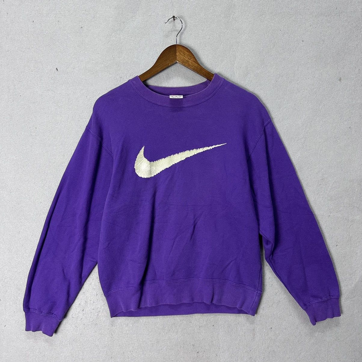 Nike Vintage Nike Big Swoosh Crewneck Sweatshirt Size US M / EU 48-50 / 2 - 1 Thumbnail
