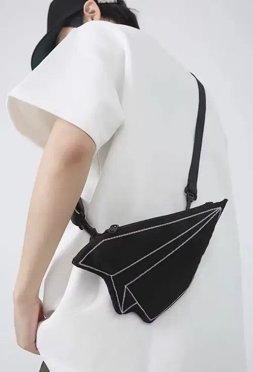 Japanese Brand Fashion y2k contrast thread fanny pack grunge bag Size ONE SIZE - 1 Thumbnail