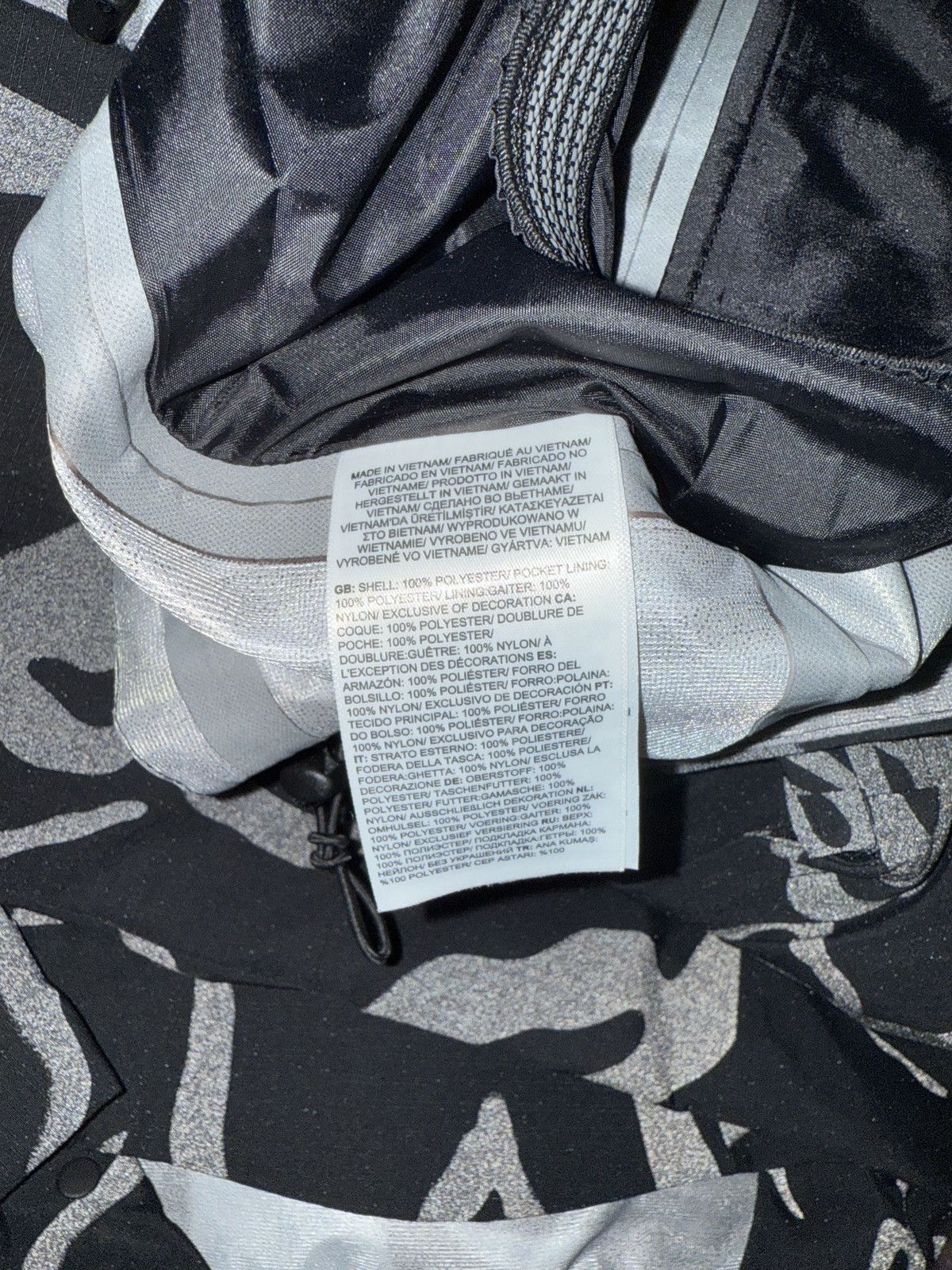 Kaws × The North Face North Face x KAWS Freeride Jacket Size US M / EU 48-50 / 2 - 4 Thumbnail