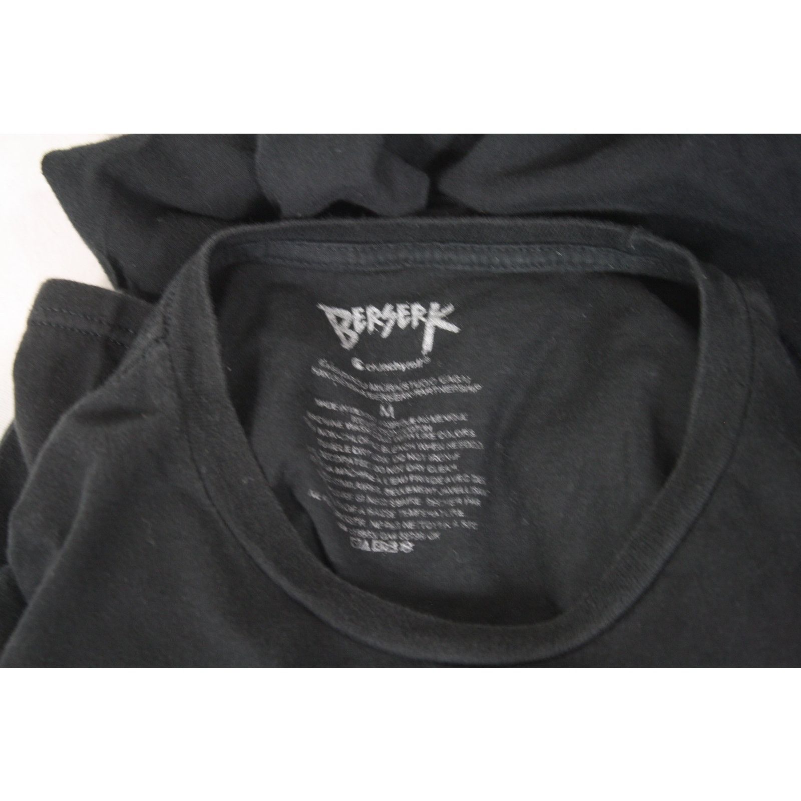 Japanese Brand Berserk The Black Swordsman Guts T Shirt Mens M Black Anime Size US M / EU 48-50 / 2 - 4 Thumbnail