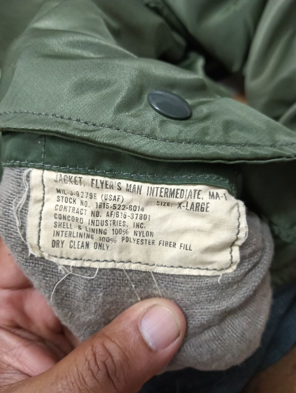 Vintage Vintage Concord Industries USAF MA-1 Flight Jacket Size US XL / EU 56 / 4 - 9 Thumbnail
