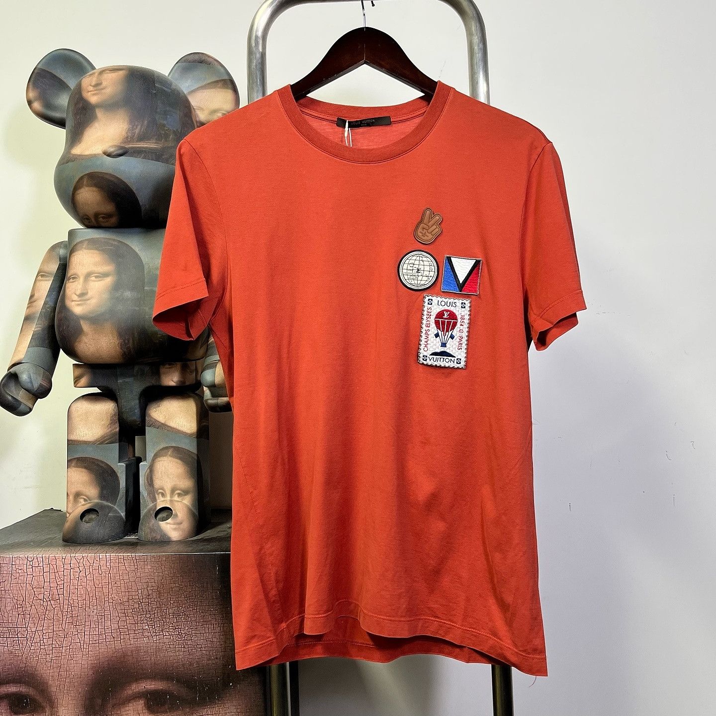 Louis Vuitton Louis Vuitton Patch Short Sleeve T-Shirt Size S Size US S / EU 44-46 / 1 - 1 Thumbnail