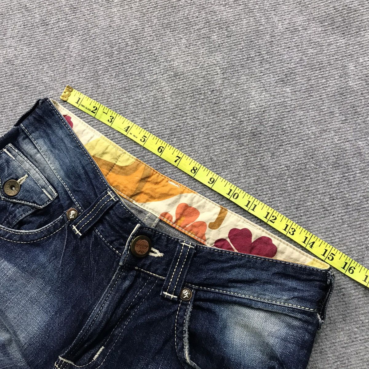 Edwin × Japanese Brand FLARE DENIM EDWIN BLUE FADED DISTRESSED PANTS Size US 30 / EU 46 - 14 Thumbnail