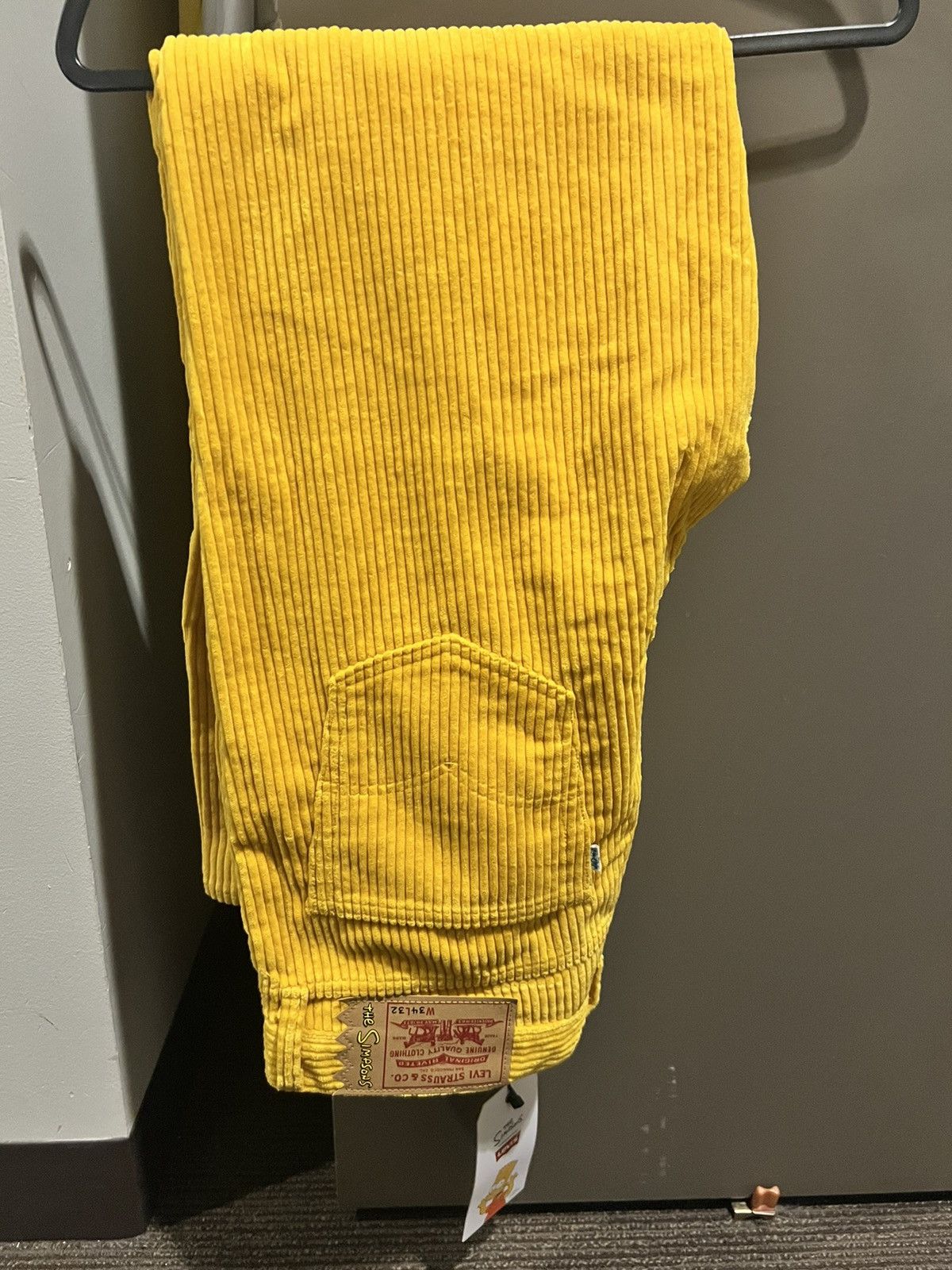 image of Levis x The Simpsons The Simpson X Levi’S Jeans in Yellow, Men's (Size 34)