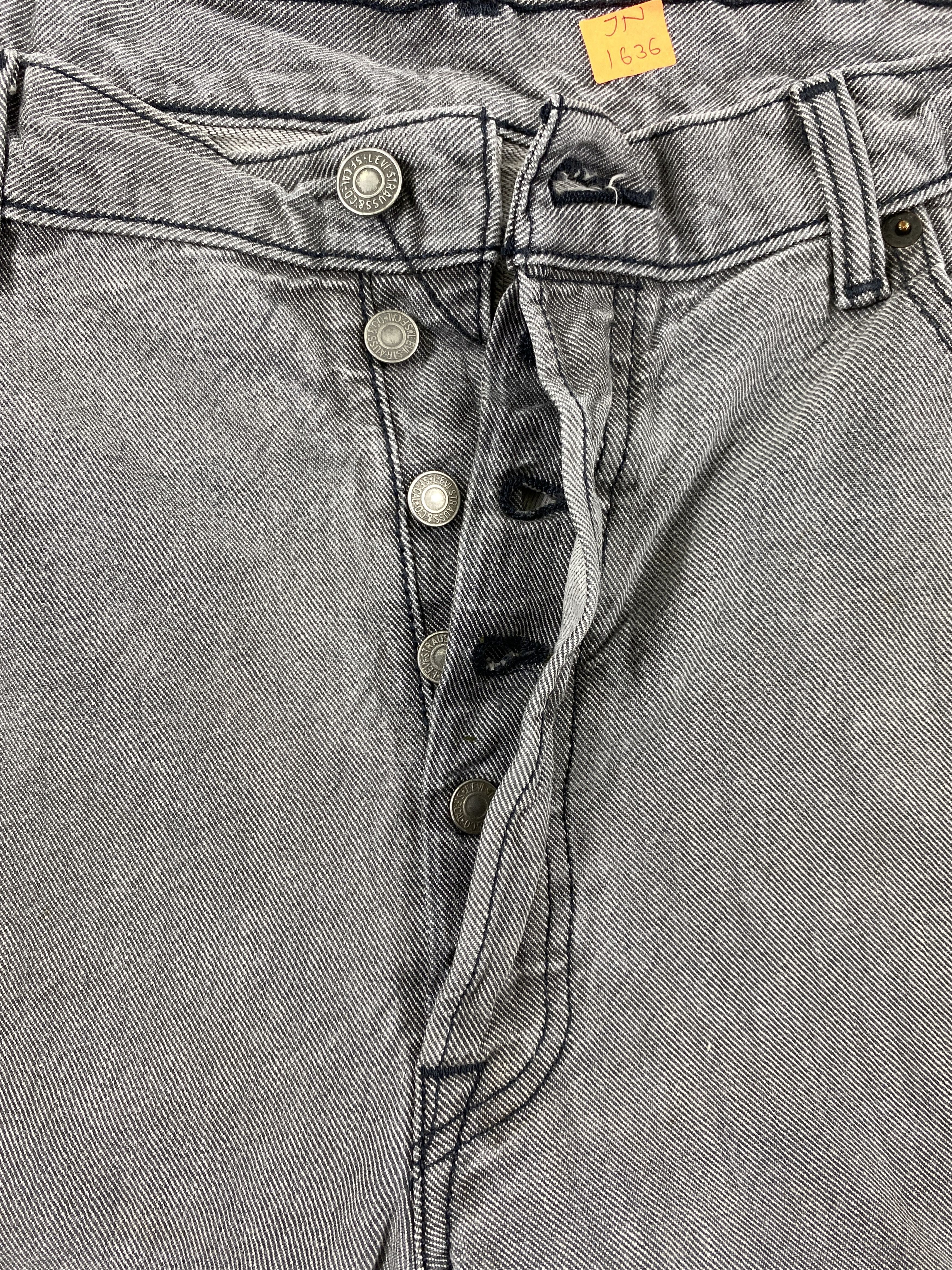 Japanese Brand Light Grey Vintage Levi's 501 Jeans 36x29 Denim JN1636 Size US 36 / EU 52 - 6 Thumbnail