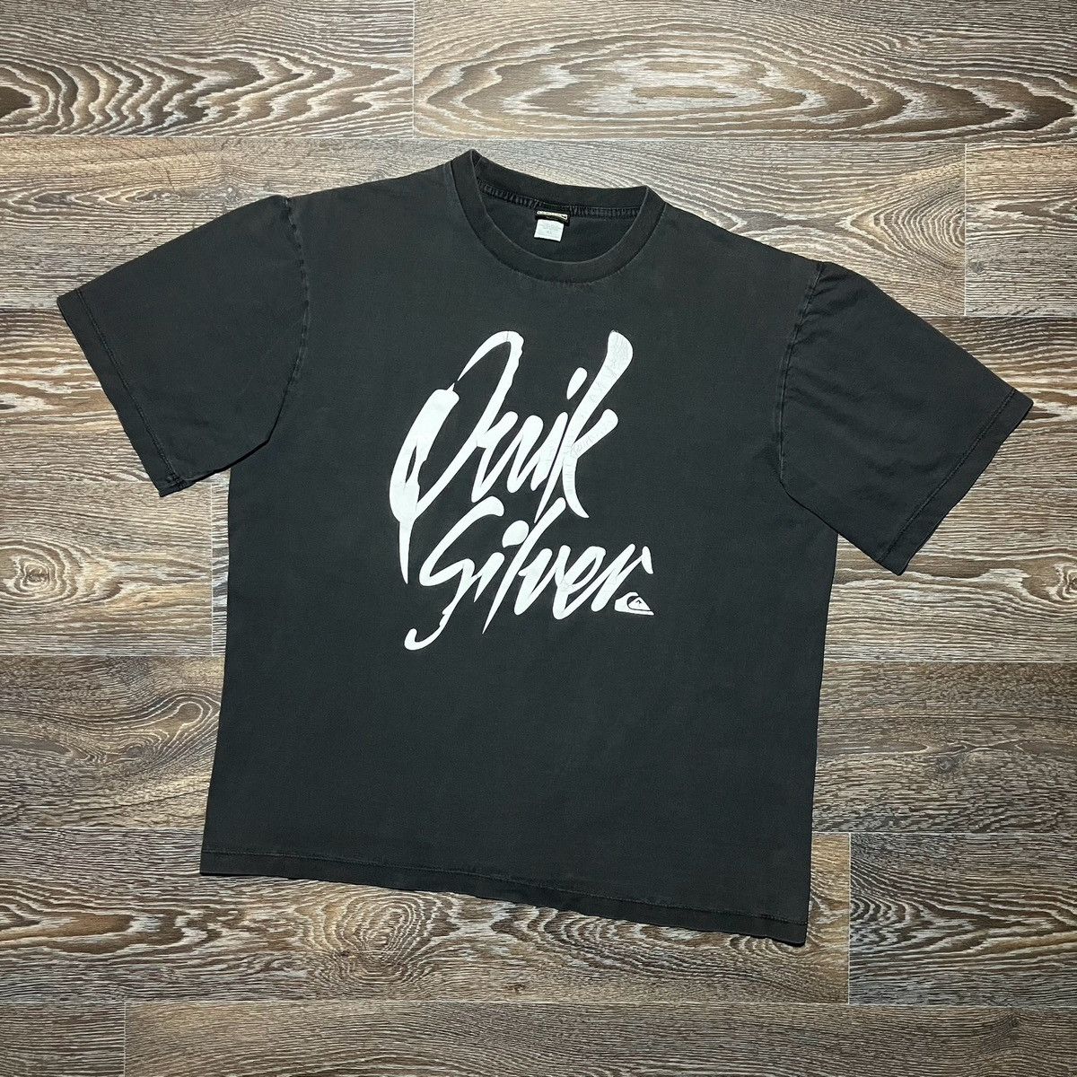 Quiksilver Vintage QUIKSILVER Big Logo Graphic Print Faded T-shirt Size US XL / EU 56 / 4 - 1 Thumbnail