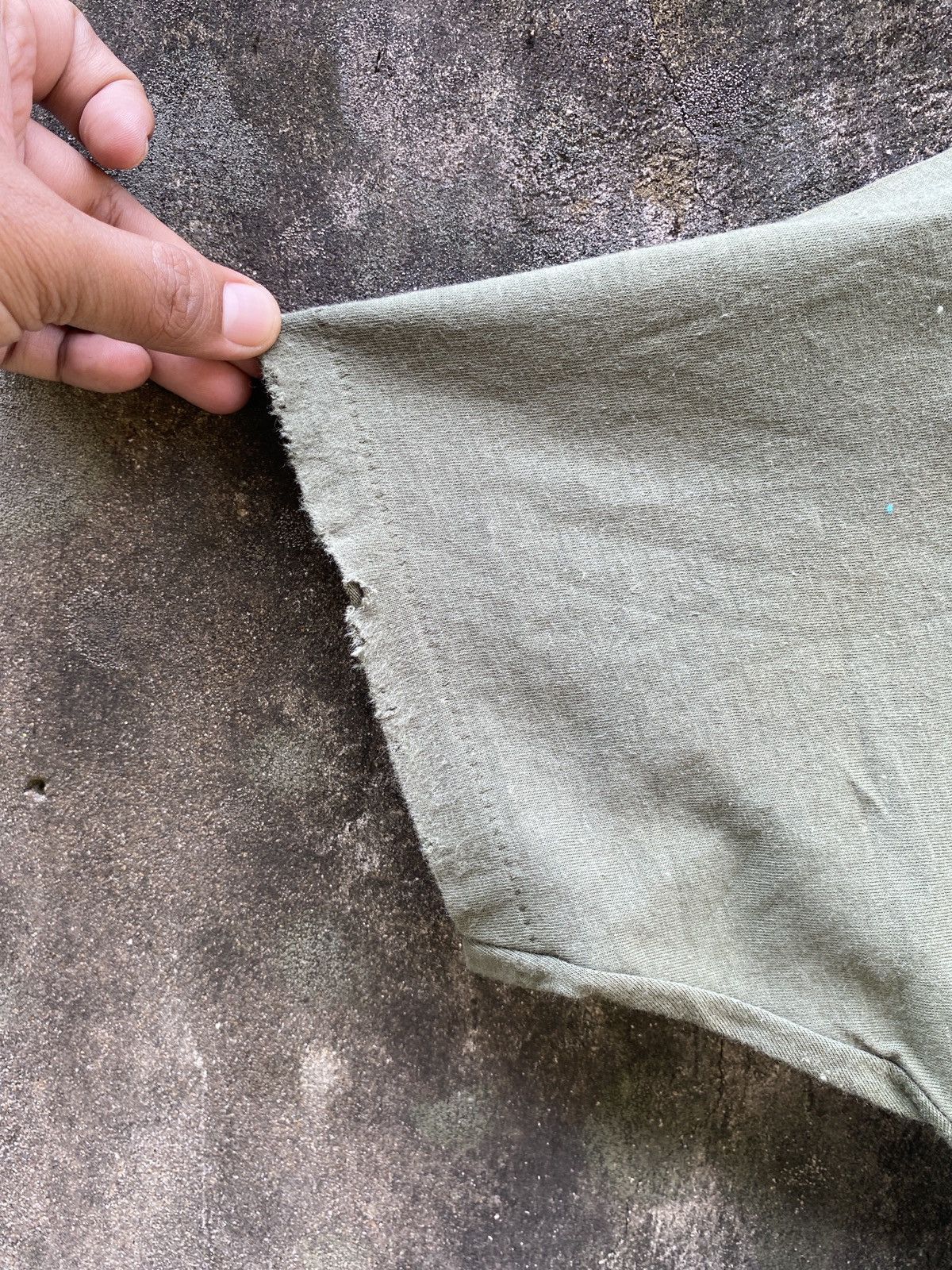 Vintage Vintage 80’s MASH Thrashed Faded Single Stich ERD Grunge Tee Size US L / EU 52-54 / 3 - 4 Thumbnail