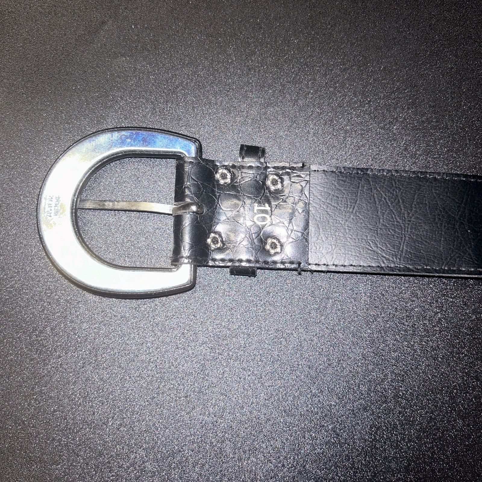 Other Black textured Faux Leather Silver-Tone Hardware Belt 10 Size ONE SIZE - 4 Thumbnail