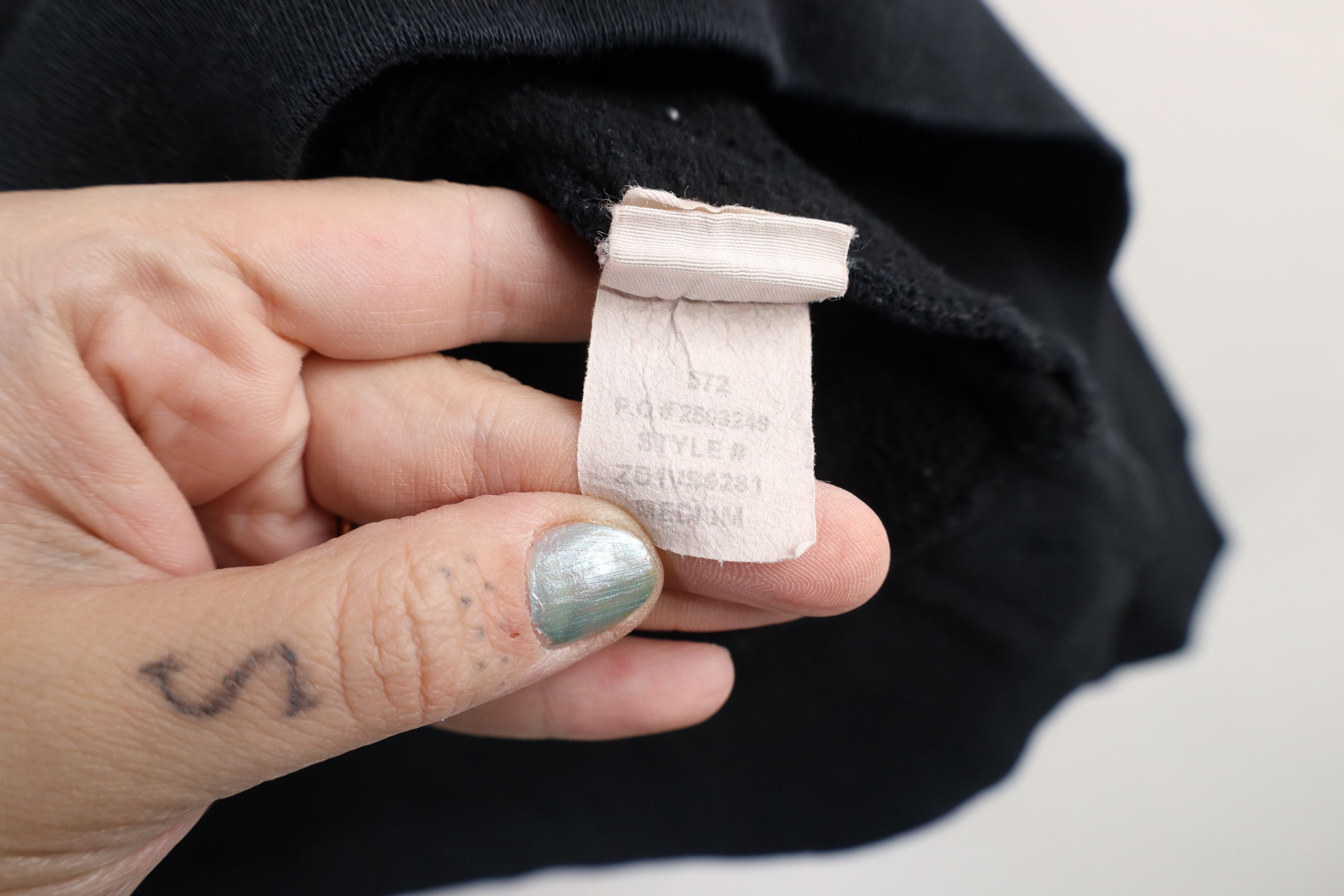 Calvin Klein × Vintage Vintage 90s Calvin Klein Spell Out Crewneck Sweatshirt Black Size M / US 6-8 / IT 42-44 - 11 Thumbnail