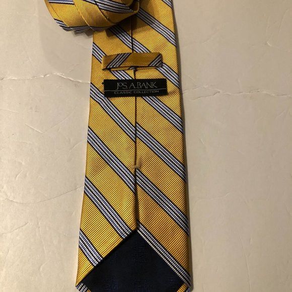 Jos. A. Bank JOS.A.BANK MEN'S NEW 100%SILK NECK TIE 3 1/2" X 58 1/2" Size ONE SIZE - 4 Thumbnail