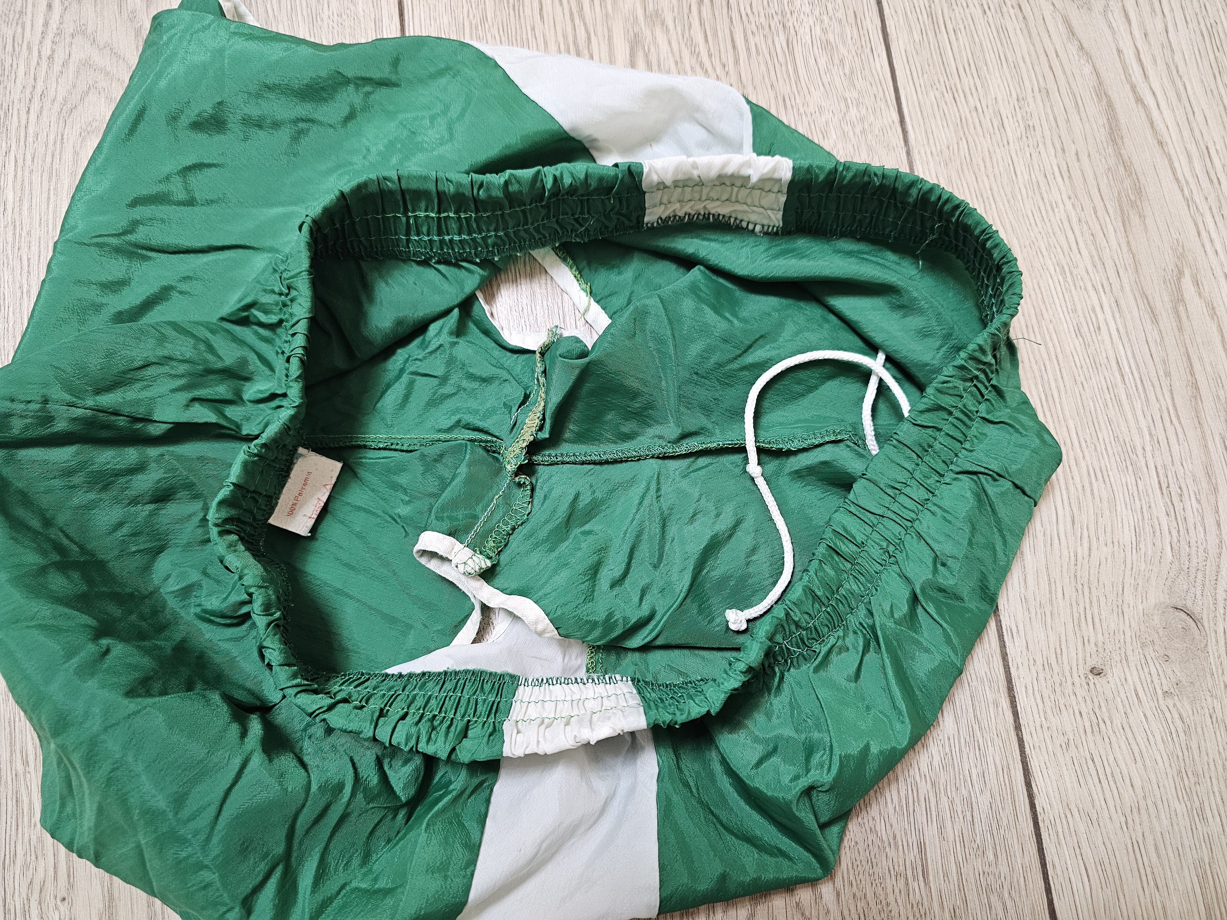 Puma PUMA SHORTS VINTAGE NYLON GREEN 70s SPRINTER RUNNING SHORTS Size US 34 / EU 50 - 4 Thumbnail