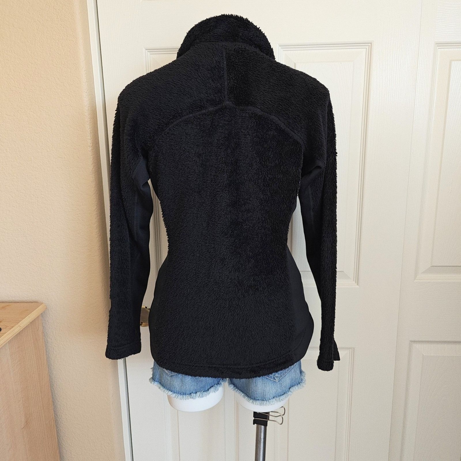 Patagonia W's Patagonia R series black fleece zip jacket sz M Size M / US 6-8 / IT 42-44 - 5 Thumbnail
