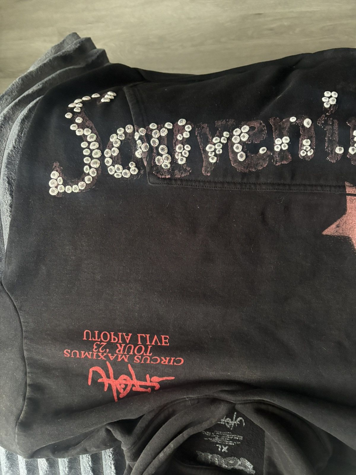 Travis Scott Travis Scott Circus Max Tour 23’ Size US L / EU 52-54 / 3 - 3 Thumbnail