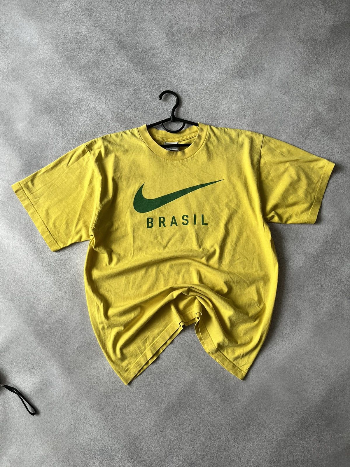 Nike Vintage 90`s Tee Nike Brazil Nike Big Logo Size US M / EU 48-50 / 2 - 1 Thumbnail