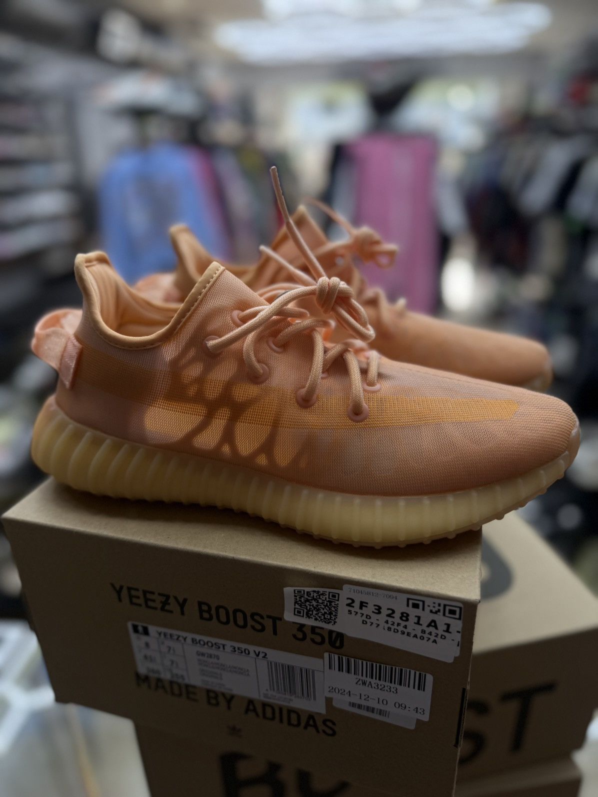 Yeezy 350 Mono Clay Size 8 Brand New W Box