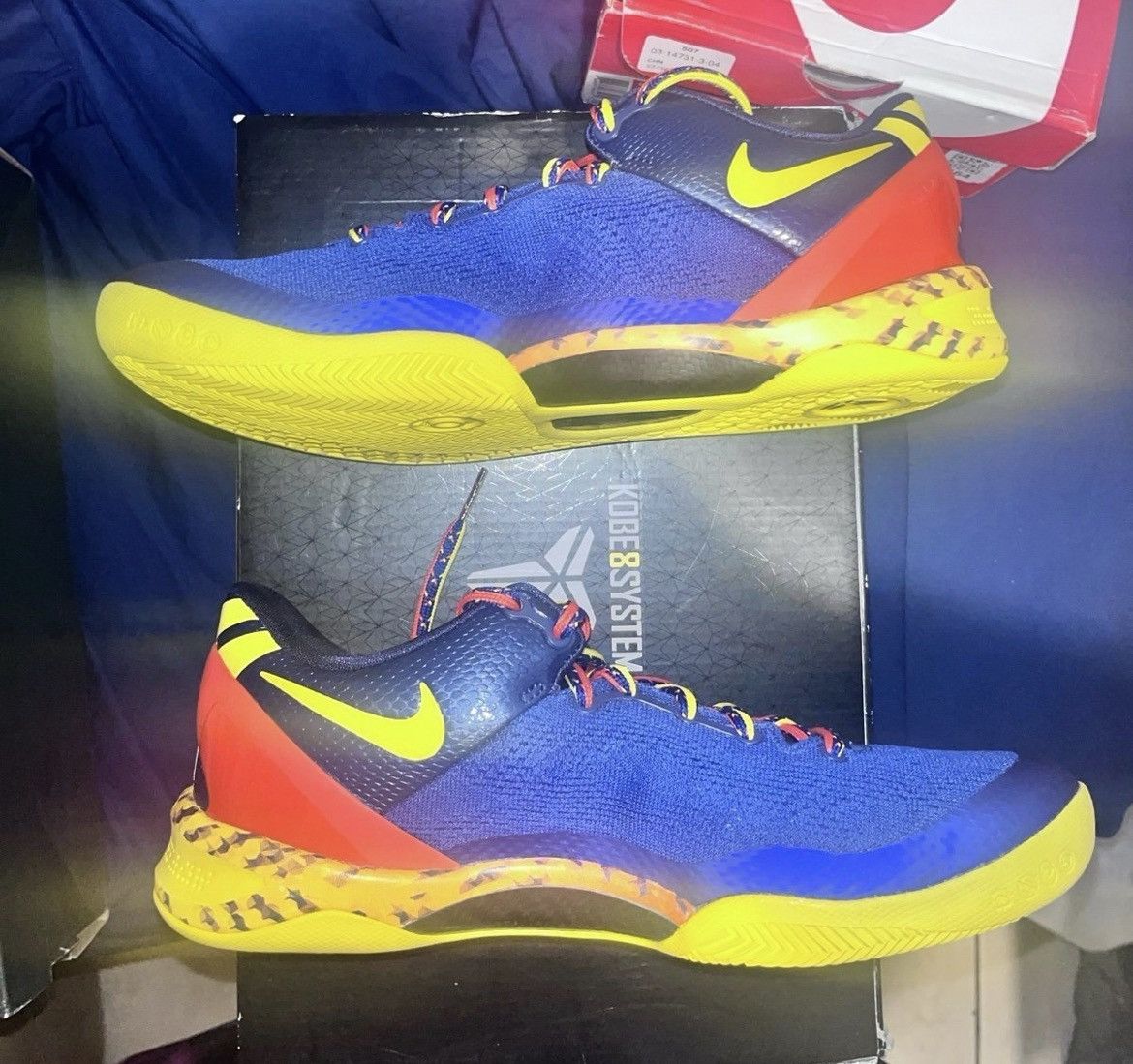 Nike Nike Kobe 8 Barcelona Tiger Sz 9.5 LIKE NEW Mens Sneakers Size US 9.5 / EU 42-43 - 2 Thumbnail