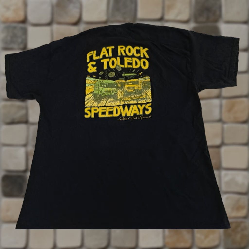 Gildan VINTAGE Gildan T-Shirt Black Cotton Short Sleeve Crew Neck 2XL Flat Rock & Toledo Speedways Fifure 8 School Bus Race Unisex Adults Summer Spring Size US XXL / EU 58 / 5 - 1 Thumbnail