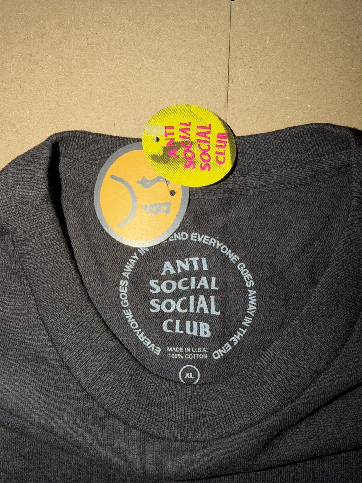 Anti Social Social Club Anti Social Social Club Sadboyz Miles de Rosas Tee Size XL Size US XL / EU 56 / 4 - 3 Thumbnail