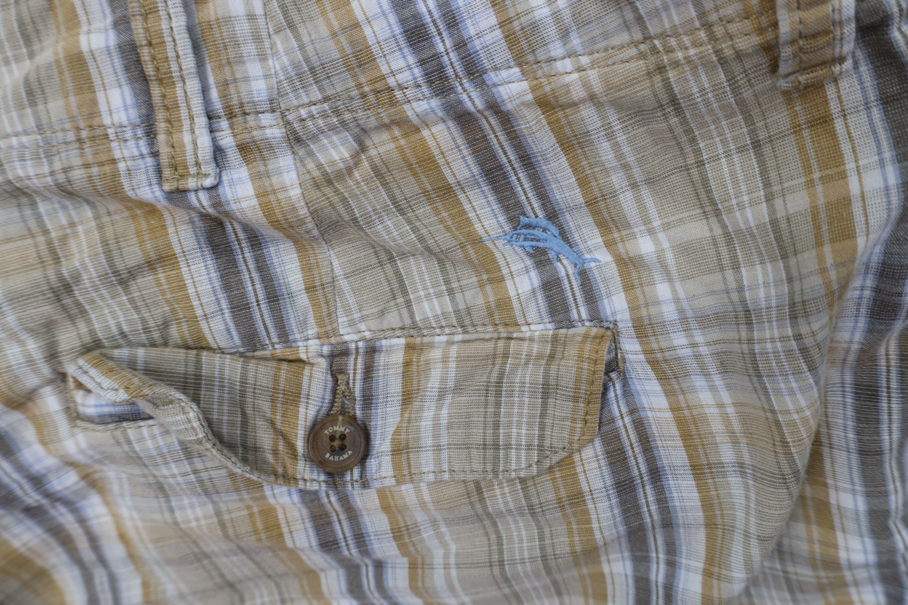 Tommy Bahama Vintage Tommy Bahama Earth Tone Plaid Cargo Shorts Cotton Size US 44 / EU 60 - 12 Thumbnail