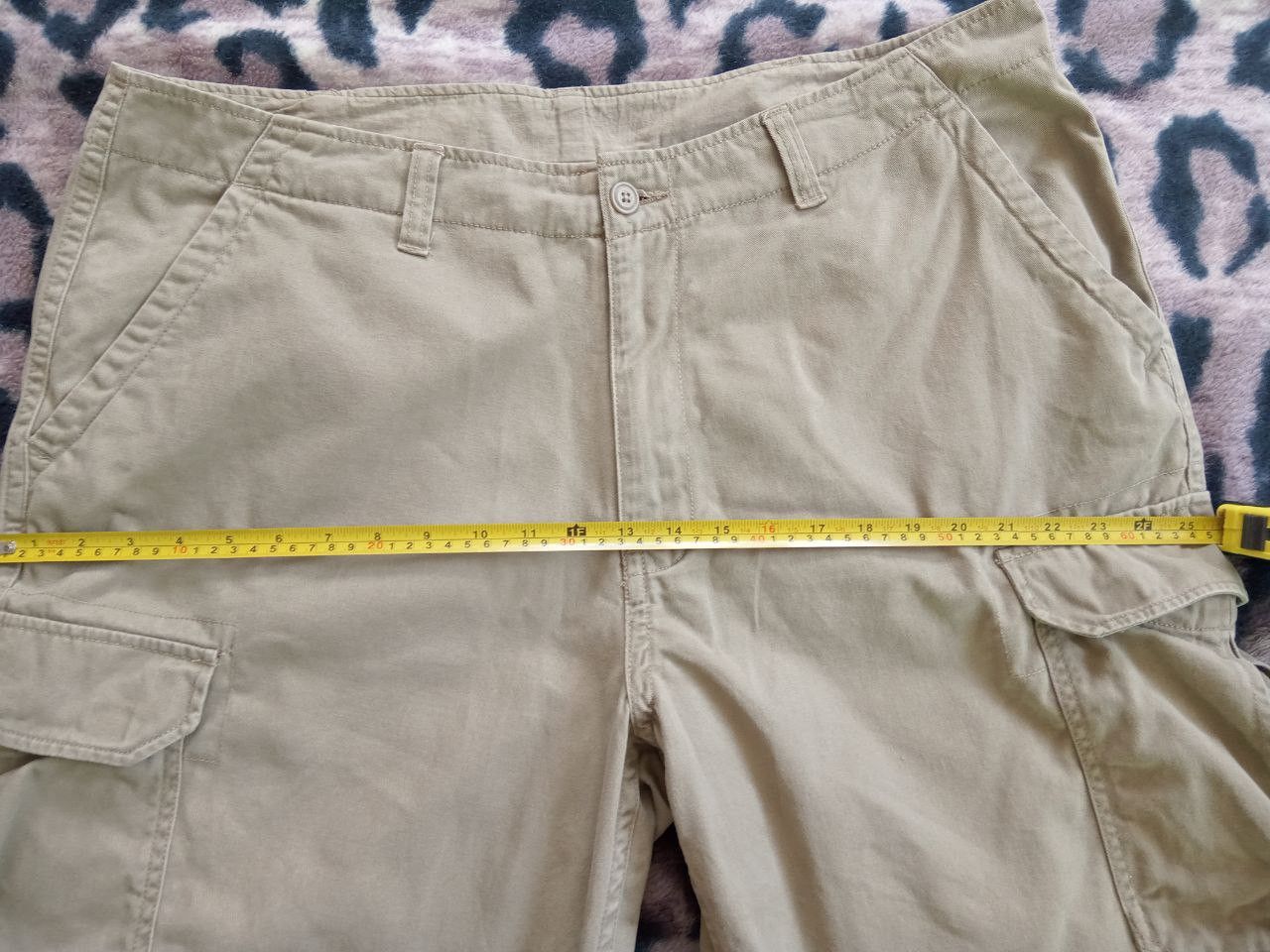 Faded Glory Faded Glory Sand Khaki Cargo Mens Shorts Size US 40 / EU 56 - 9 Thumbnail