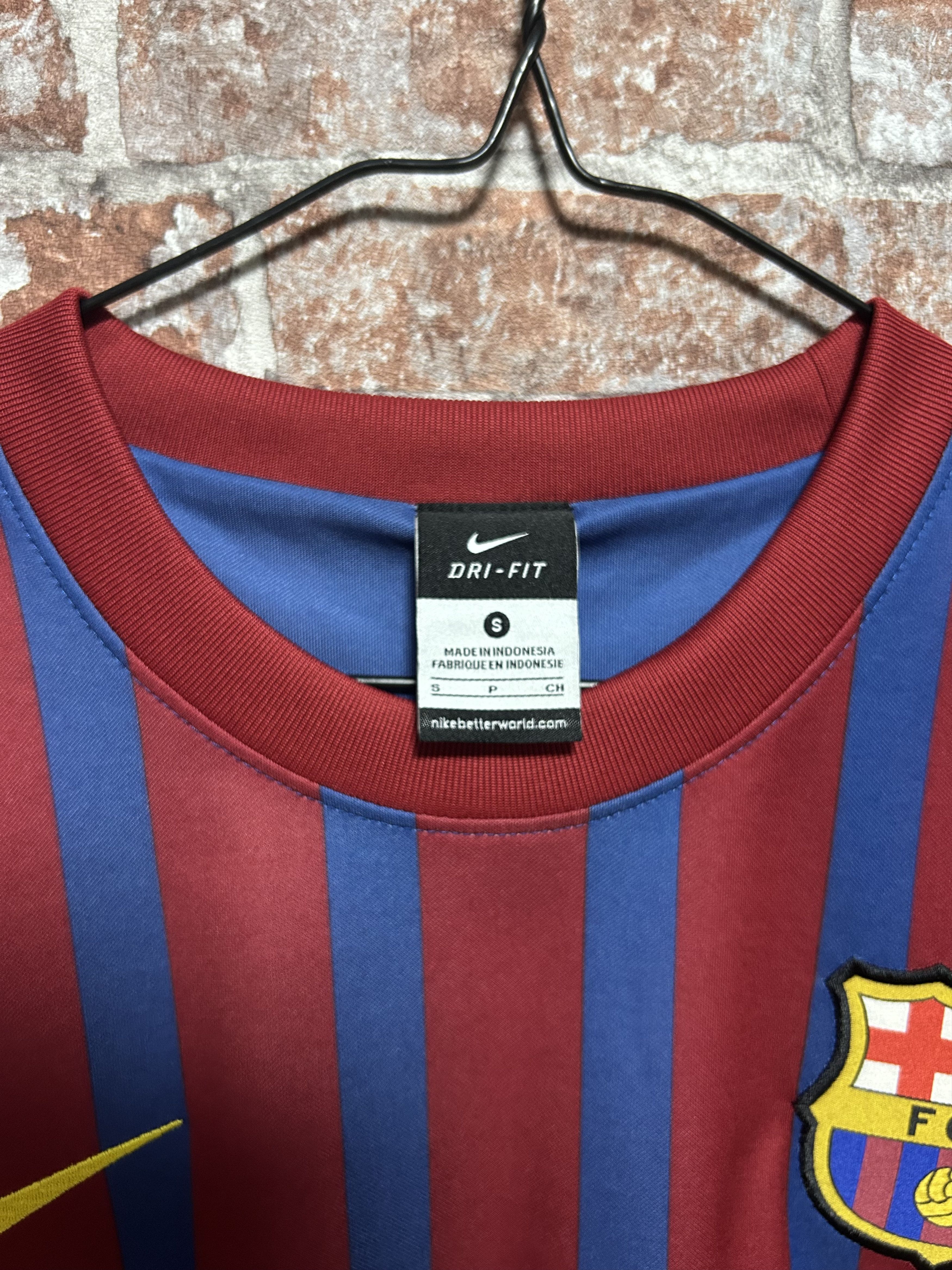 Nike Barcelona 2011 2012 Home Football Nike Joshua 419879-486 Size US S / EU 44-46 / 1 - 4 Thumbnail
