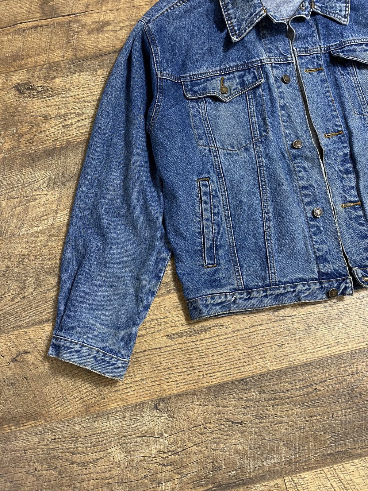 Vintage Vintage Distressed Denim Jacket. Size US XL / EU 56 / 4 - 2 Thumbnail