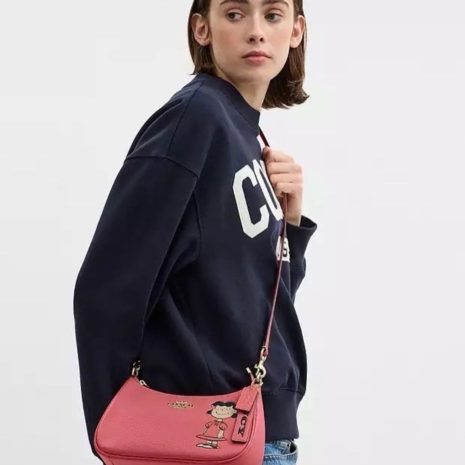 Coach NWT COACH x PEANUTS Teri Shoulder Lucy Bright Coral CBM32 Size ONE SIZE - 13 Thumbnail