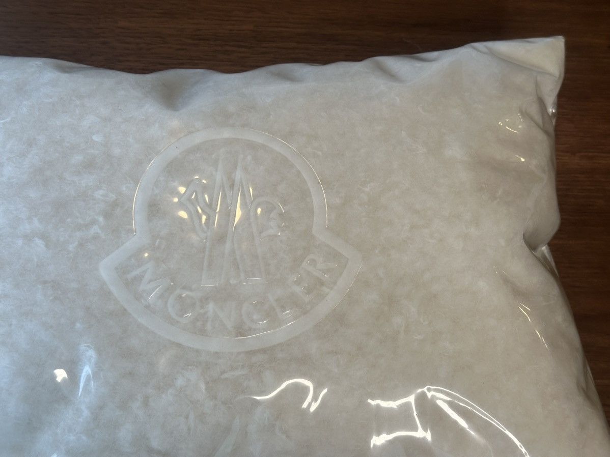 Moncler Moncler Sioule Nylon Laptop Case/Clutch Bag Size ONE SIZE - 9 Thumbnail